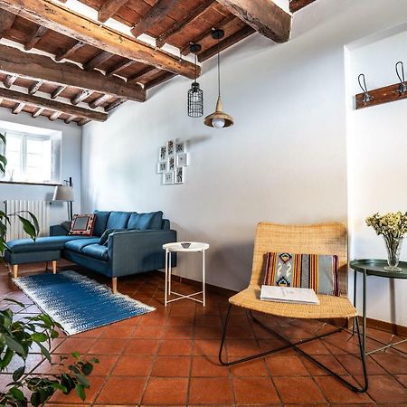 Accogliente Alloggio Con Vista E Piscina Lucca Kültér fotó