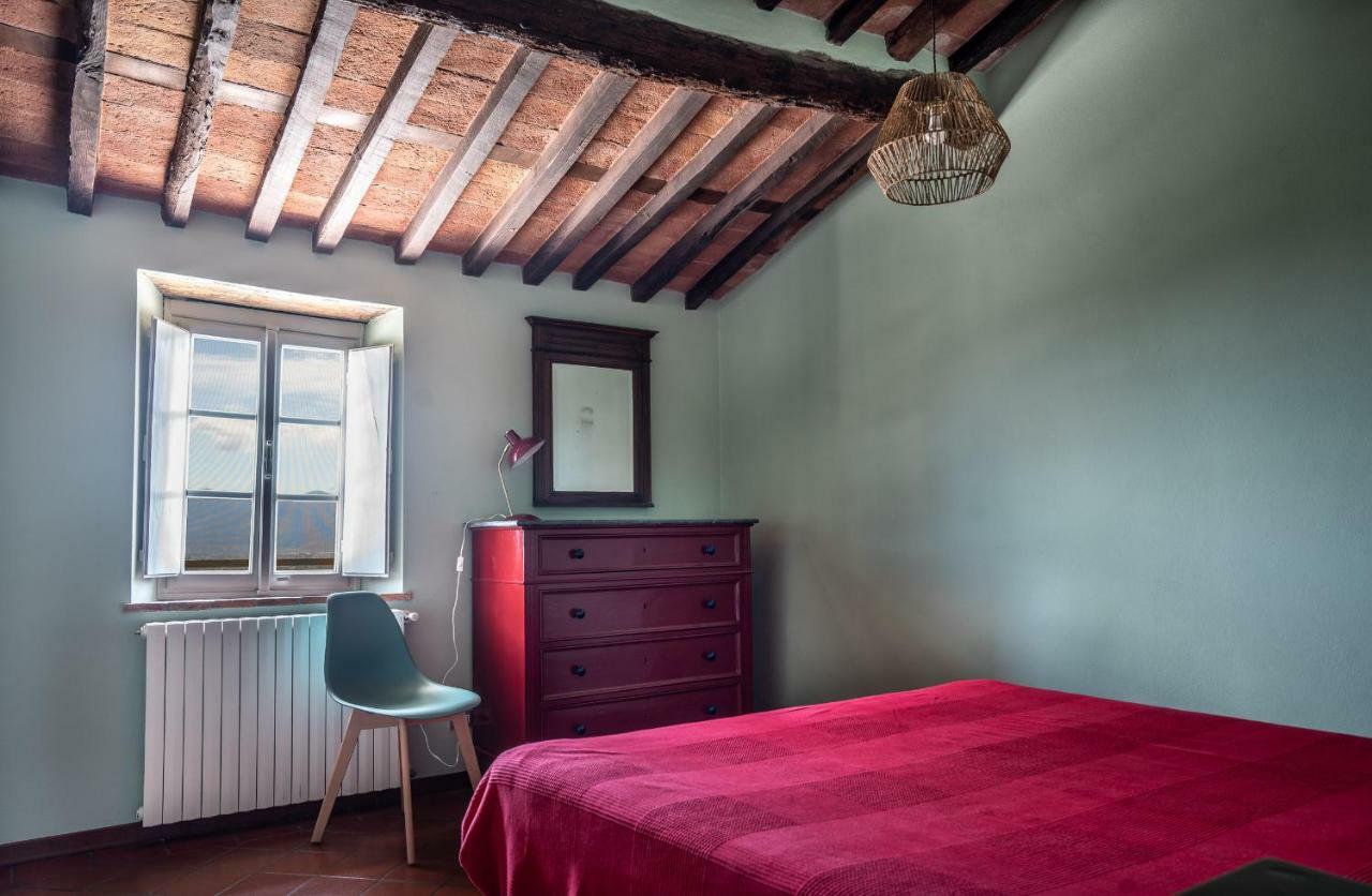 Accogliente Alloggio Con Vista E Piscina Lucca Kültér fotó